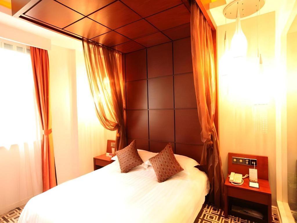 Elegance Bund Hotel Shanghai Bagian luar foto