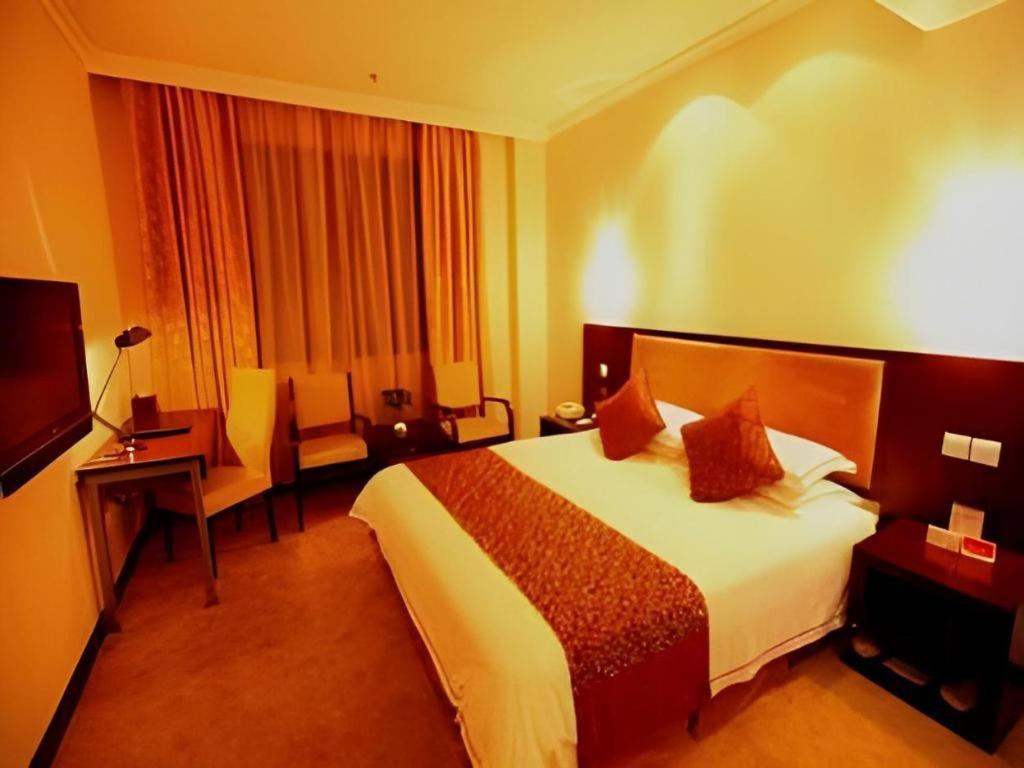 Elegance Bund Hotel Shanghai Bagian luar foto
