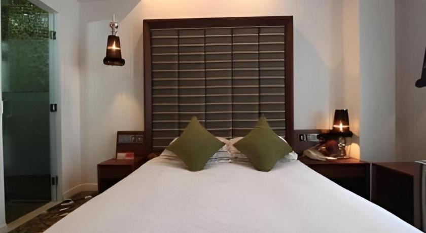 Elegance Bund Hotel Shanghai Bagian luar foto