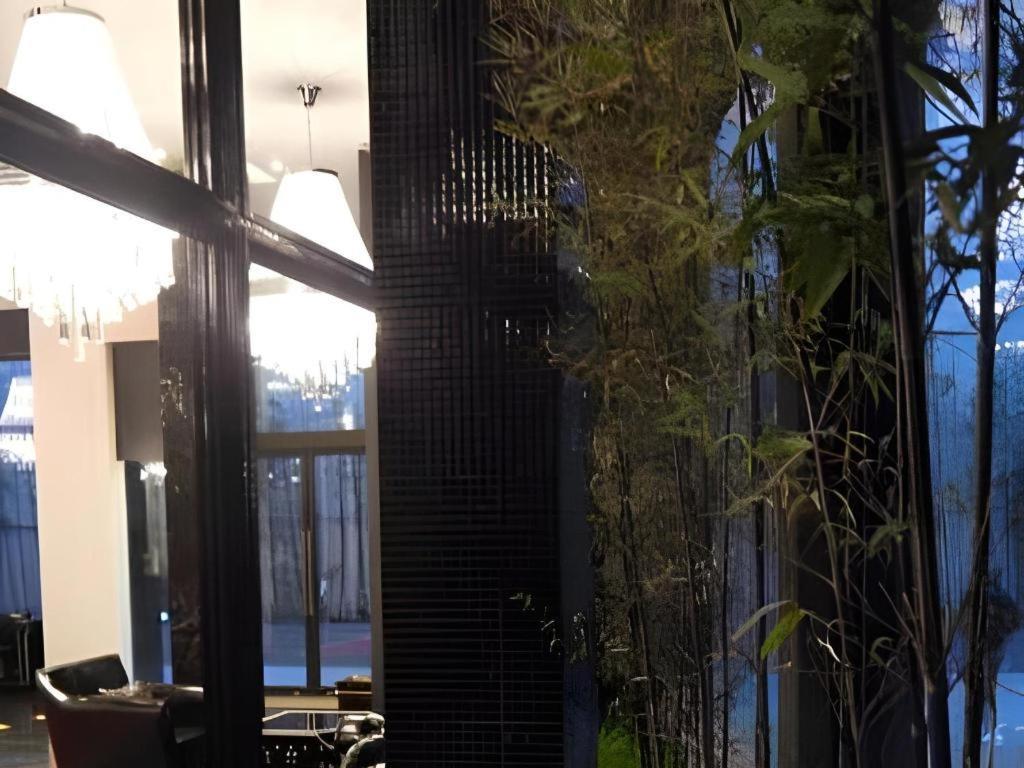 Elegance Bund Hotel Shanghai Bagian luar foto