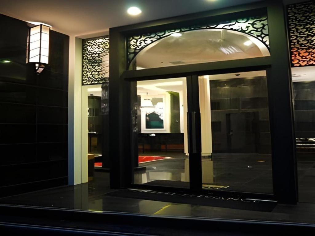Elegance Bund Hotel Shanghai Bagian luar foto
