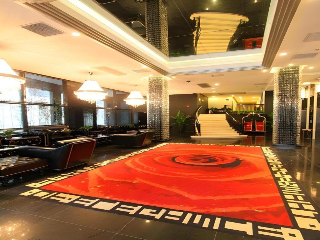 Elegance Bund Hotel Shanghai Bagian luar foto