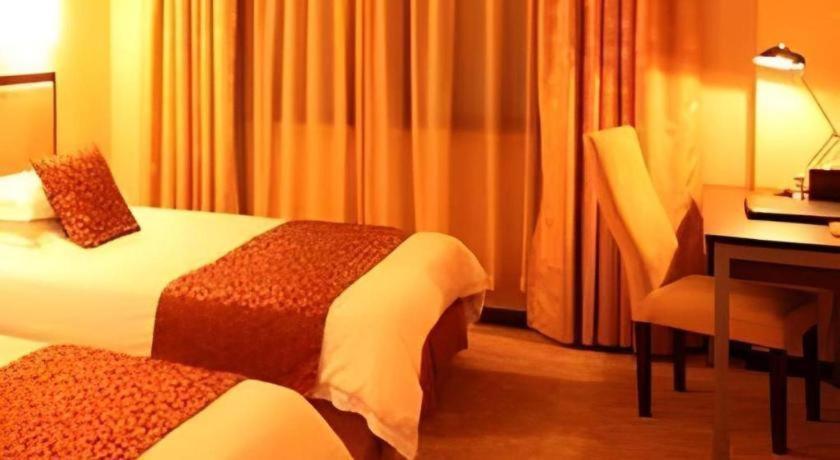 Elegance Bund Hotel Shanghai Bagian luar foto